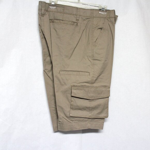 NWT George Men’s Stone Wash Below the Knee Messenger Or Cargo Style Shorts - Picture 4 of 13